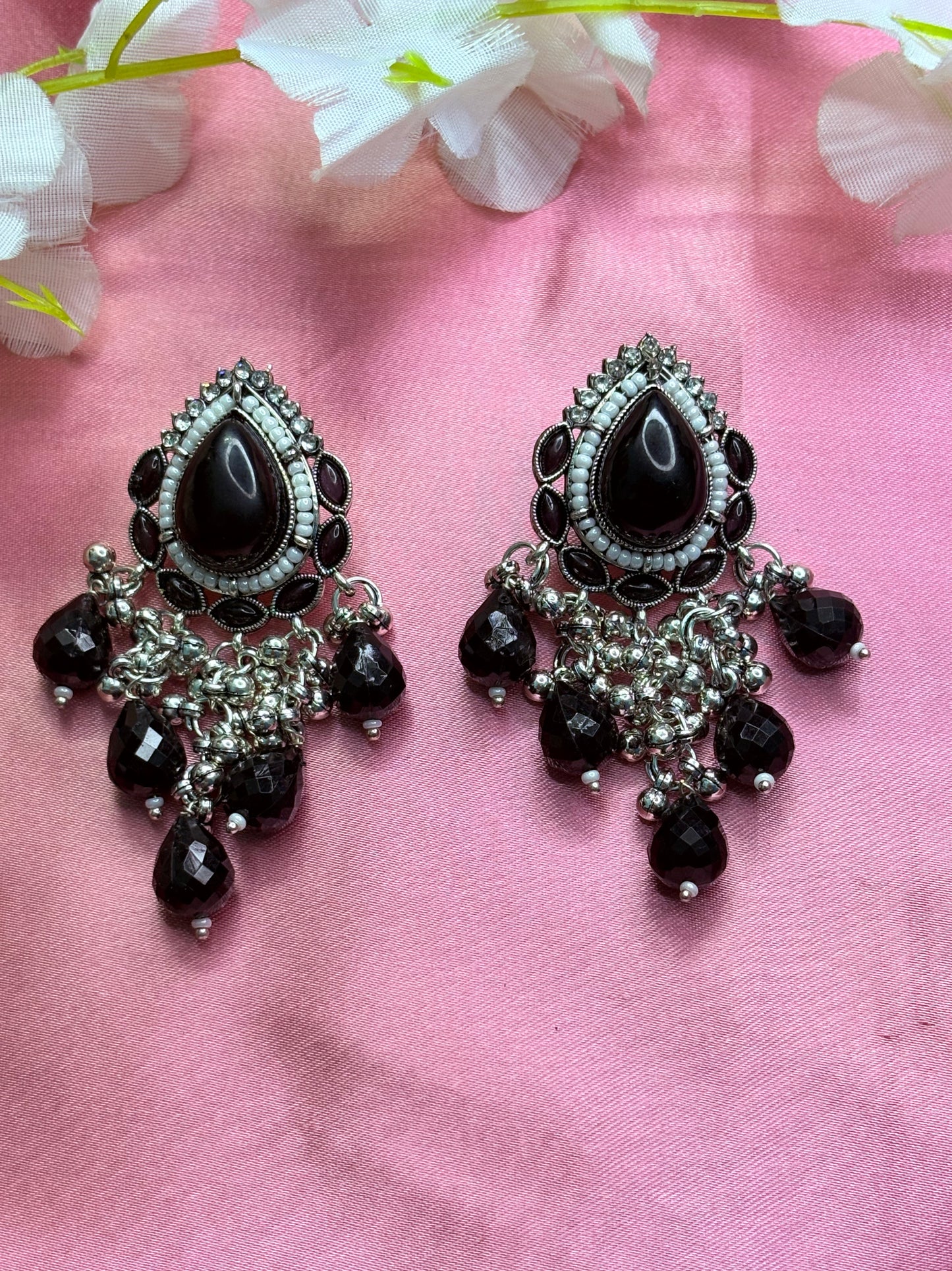 Black beads with black kundan earrings