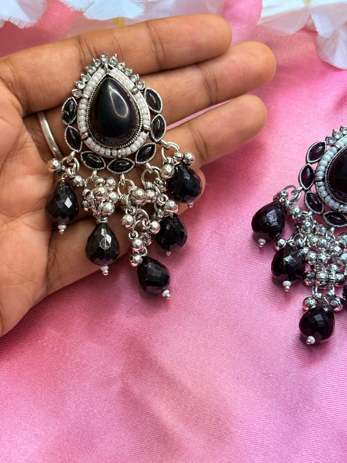 Black beads with black kundan earrings