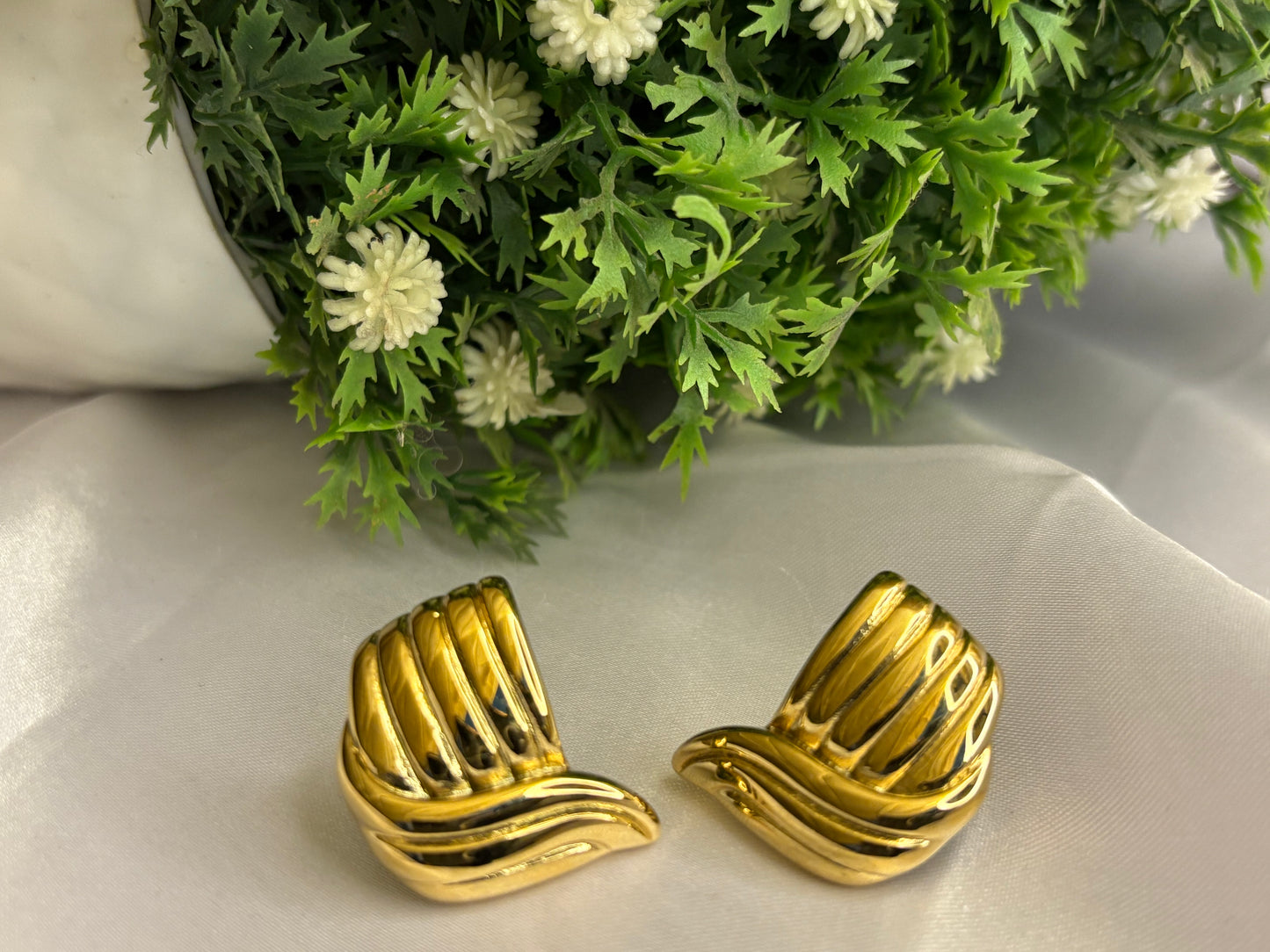 Suits Any Earrings