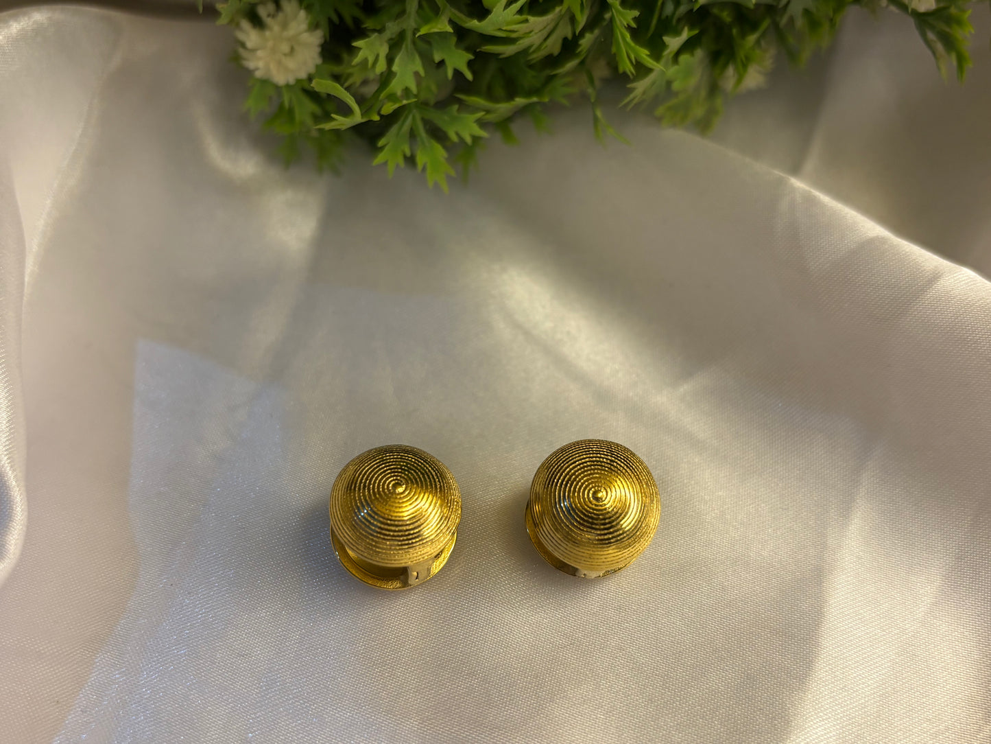 Round Earrings