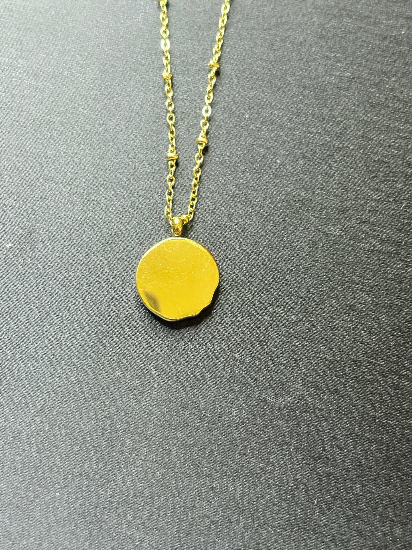 White Beauty Necklace