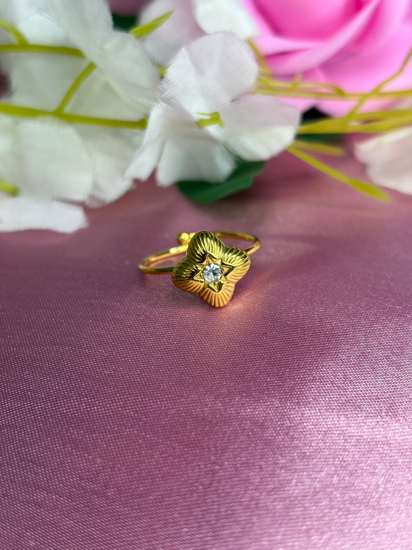 White Star Nova Ring