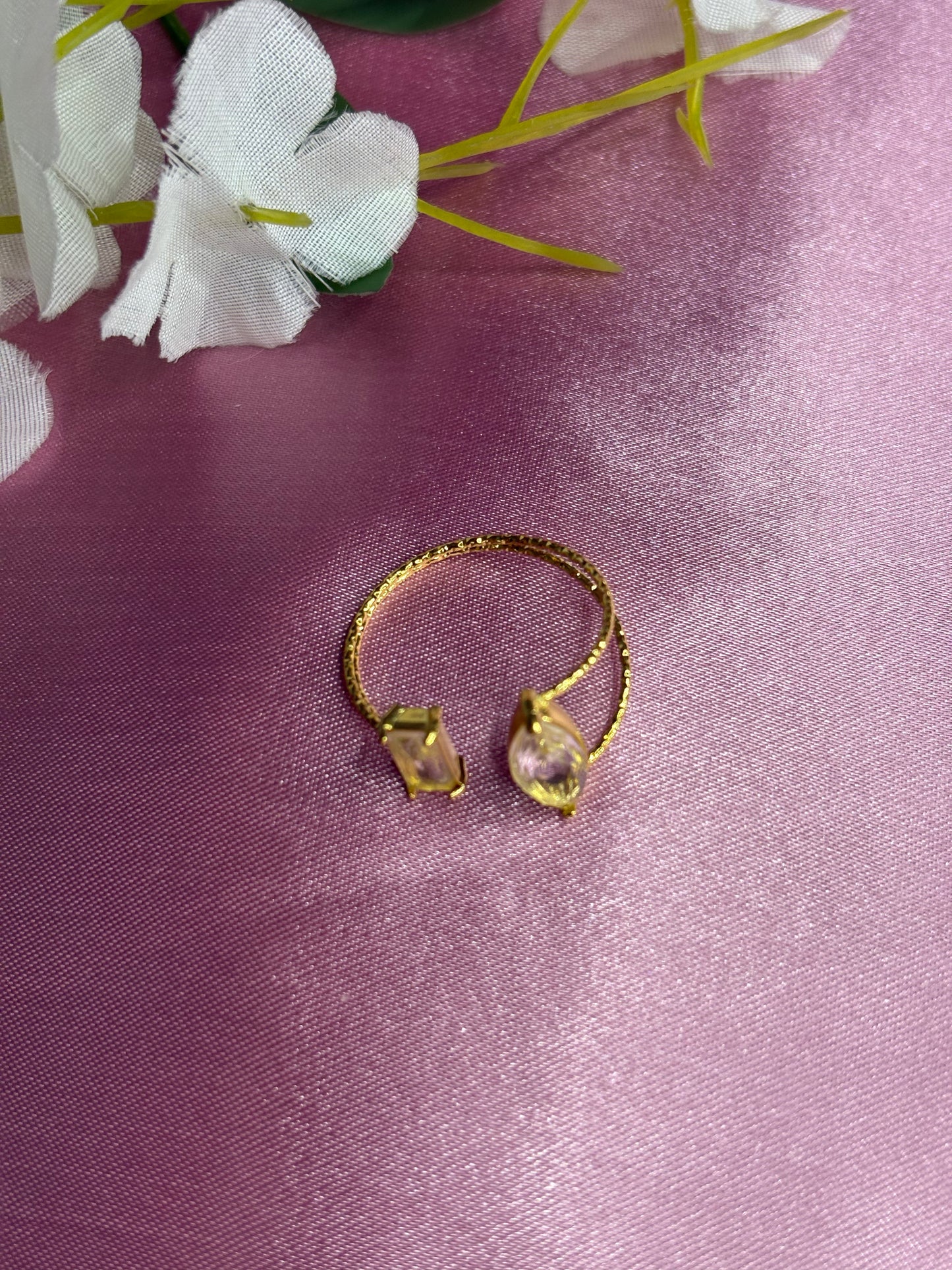Hugging Ring