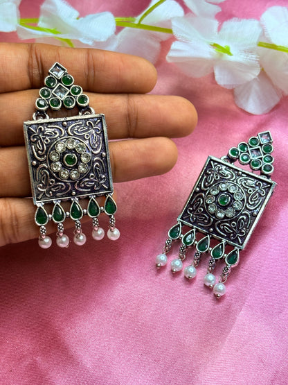 Green Stone With Pearls Earrings