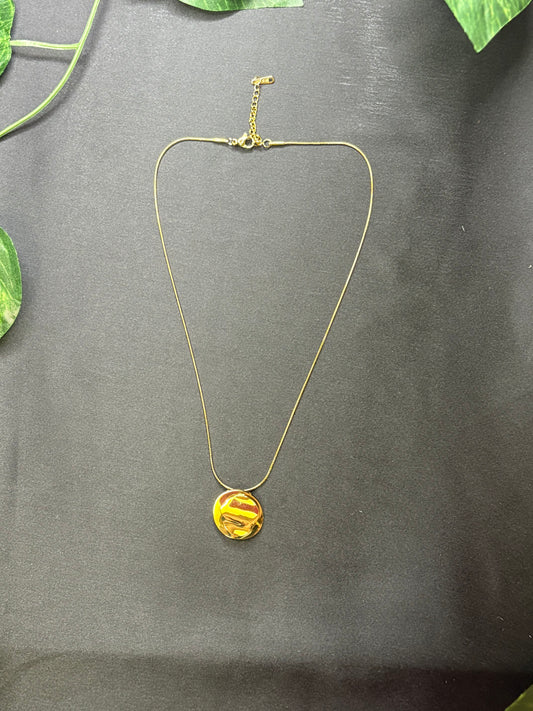 Single pendant Necklace