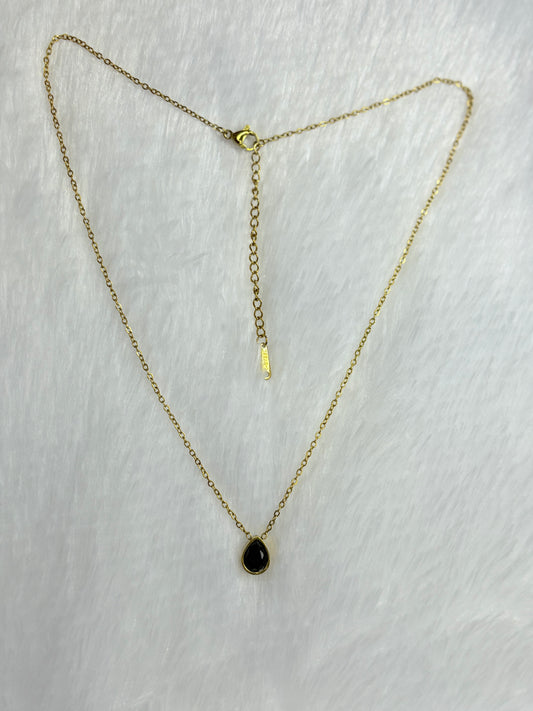 Black stone pendant Necklace
