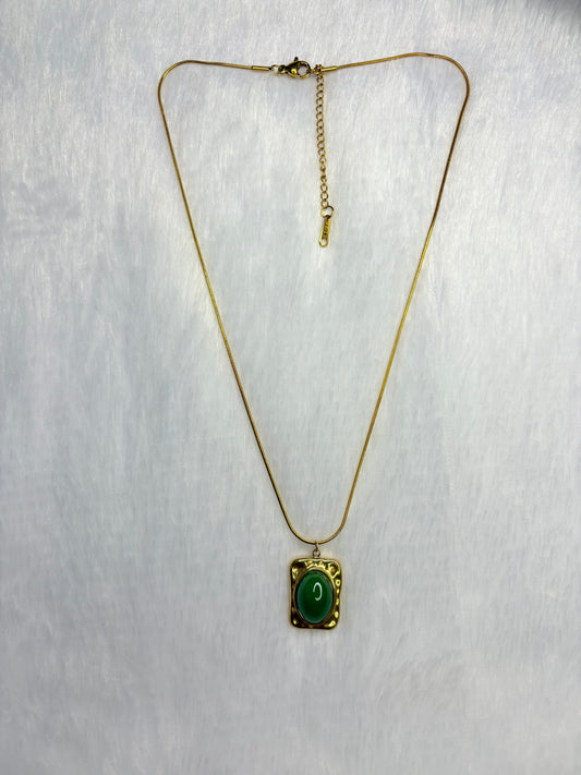 BB green pendant Necklace