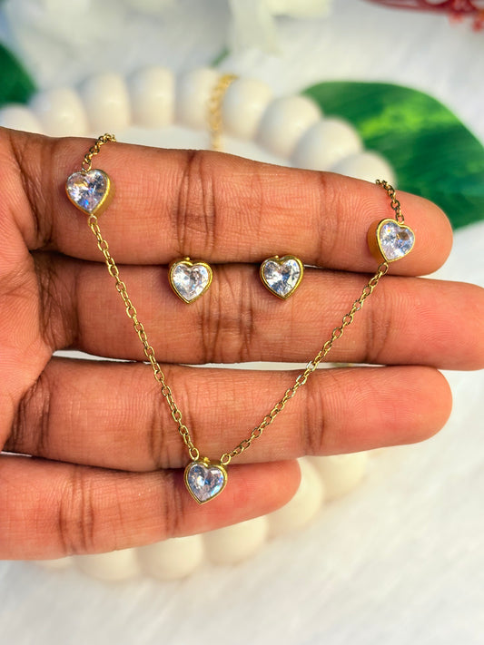 White Heartshaped Nacklace Set With Earrings