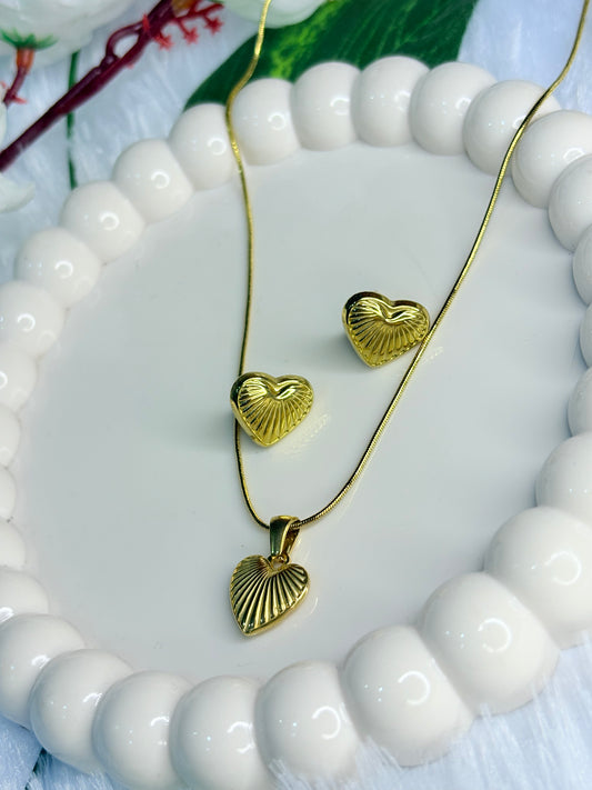 Heart-shaped Necklace Set (Chain With Earrings)