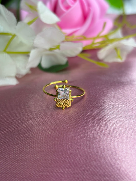 Whitestone Nova Ring